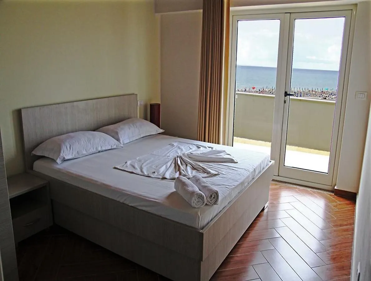 Freskia Resort Velipojë 4*,